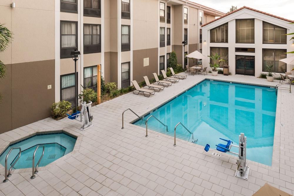 Hampton Inn & Suites Orlando-East Ucf Alafaya Екстер'єр фото