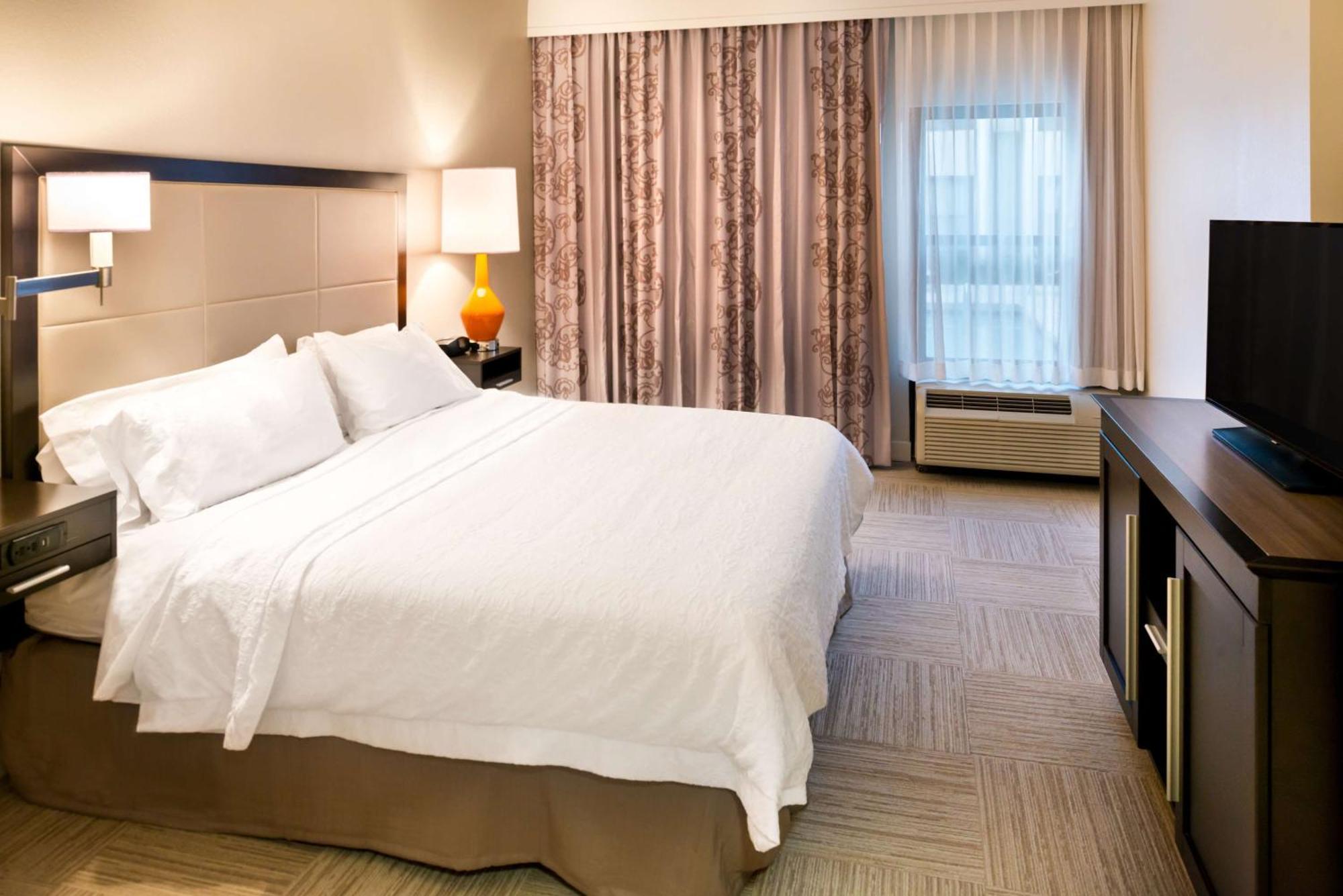 Hampton Inn & Suites Orlando-East Ucf Alafaya Екстер'єр фото