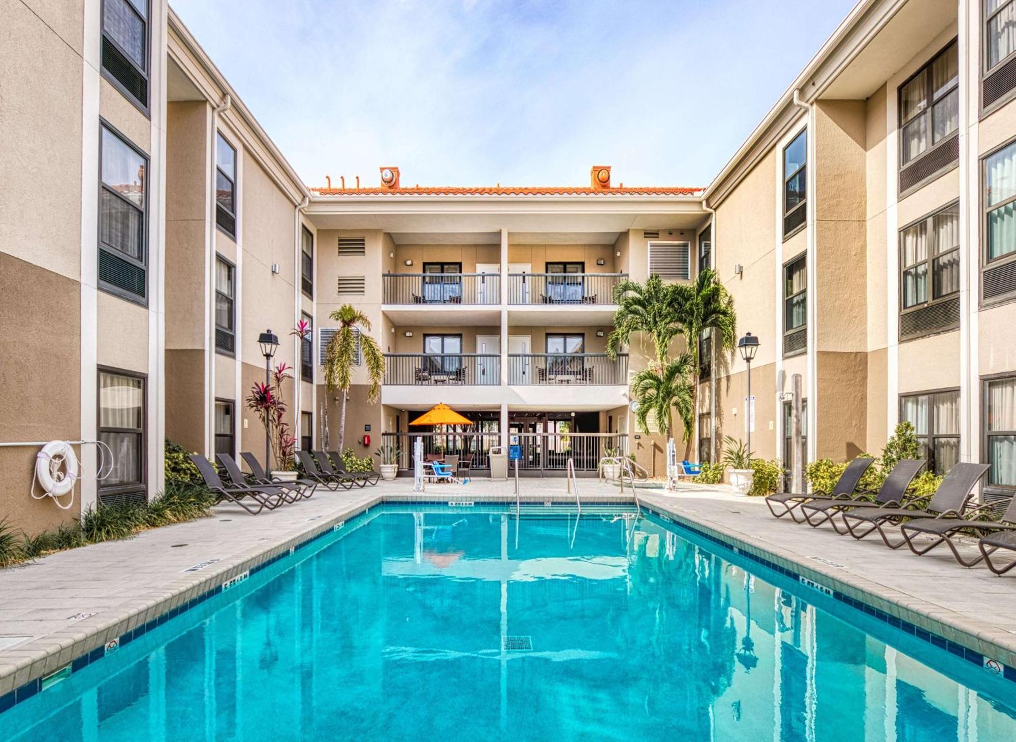 Hampton Inn & Suites Orlando-East Ucf Alafaya Екстер'єр фото