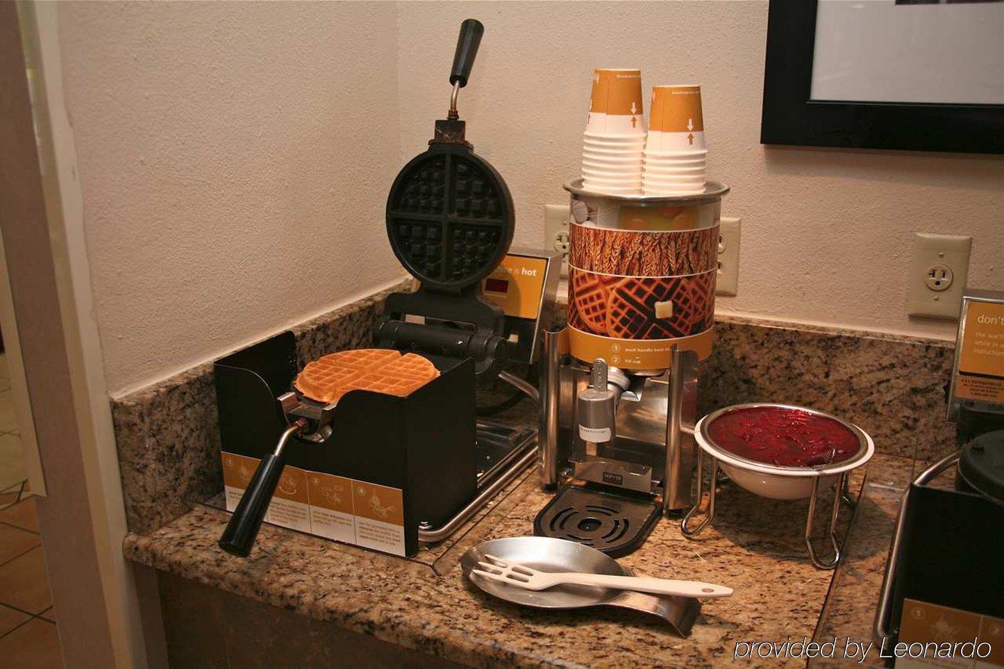 Hampton Inn & Suites Orlando-East Ucf Alafaya Екстер'єр фото