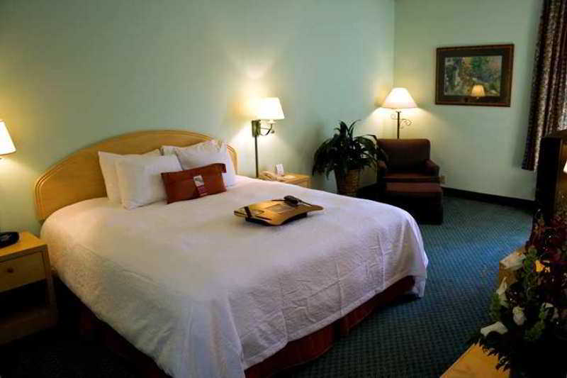 Hampton Inn & Suites Orlando-East Ucf Номер фото